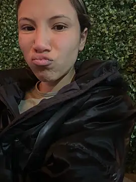 avans 15 online show from October 2025 12:01:02 AM