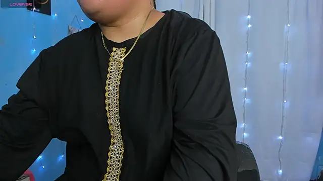 Snapshot of Falak-Yasin chatting on July 2026 12:25:02 PM Falak-Yasin online show from July 2026 12:25:02 PM