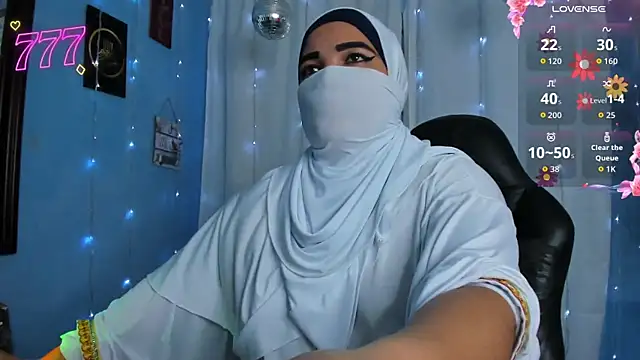 Snapshot of Falak-Yasin chatting on July 2026 12:48:02 PM Falak-Yasin online show from July 2026 12:48:02 PM