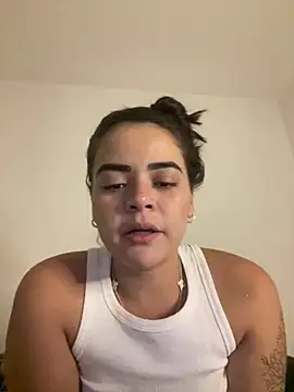 rebeccaareys online show from February 2025 12:19:02 AM