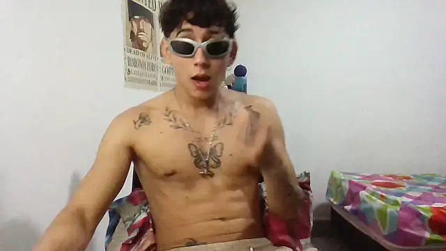 Dillom420 online show from January 2025 04:43:01 AM