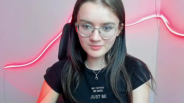 Josephine jo online show from March 2025 03:42:01 PM