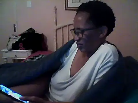 bustybillies online show from March 2025 07:17:01 PM