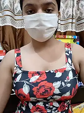 Snapshot of Myloveurvi chatting on January 2025 06:05:02 PM Myloveurvi online show from January 2025 06:05:02 PM