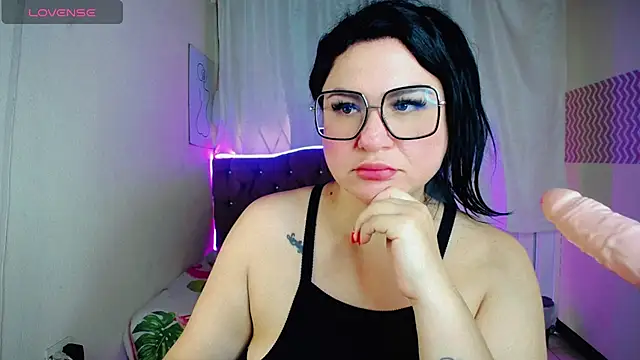  curvy latina online show from March 2025 12:14:02 PM