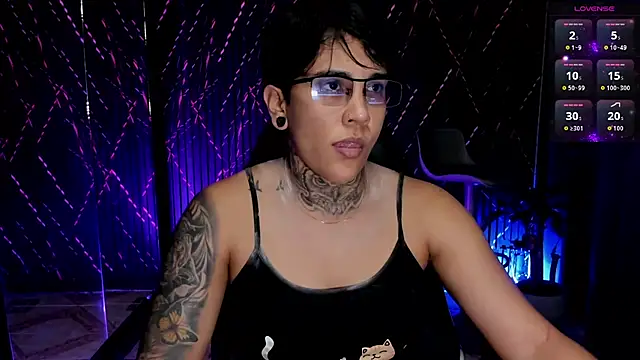 ZhoeStrong online show from February 2026 10:41:01 PM