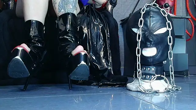 LusstCruella online show from March 2025 05:31:01 PM