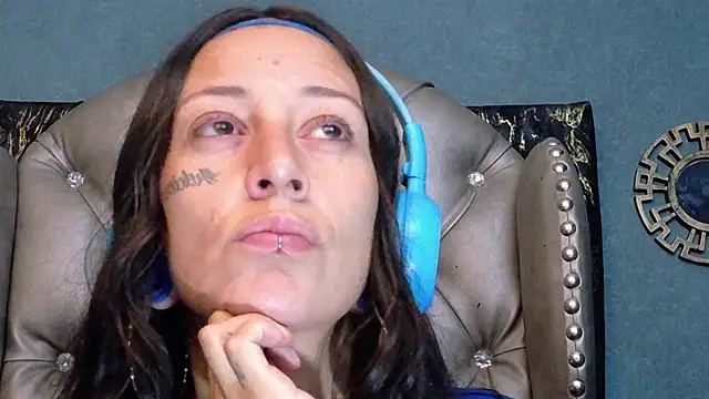 LusstCruella online show from June 2026 11:13:01 AM