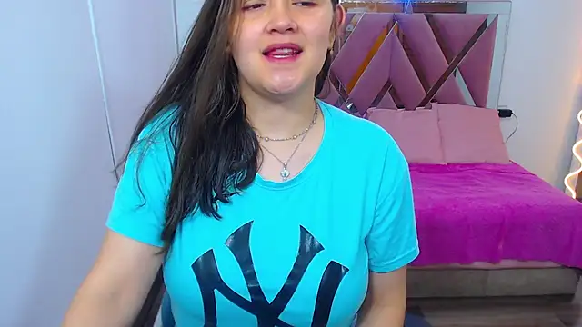 Snapshot of Krysstal_tay chatting on December 2024 12:07:02 PM Krysstal tay online show from December 2024 12:07:02 PM