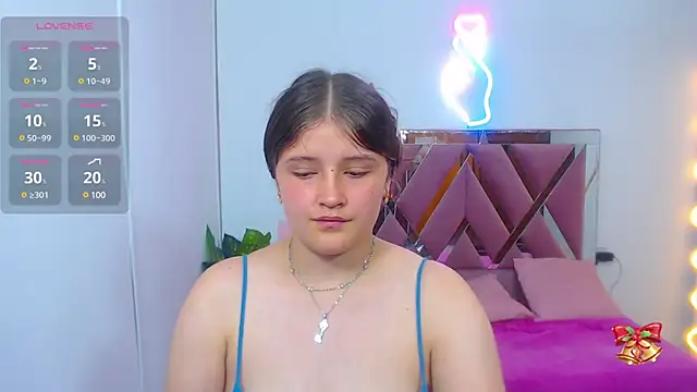 Snapshot of Krysstal_tay chatting on December 2024 06:14:01 PM Krysstal tay online show from December 2024 06:14:01 PM