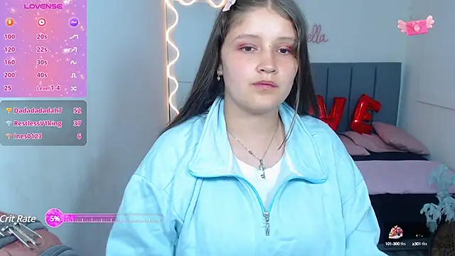 Snapshot of Krysstal_tay chatting on February 2025 09:32:02 PM Krysstal tay online show from February 2025 09:32:02 PM