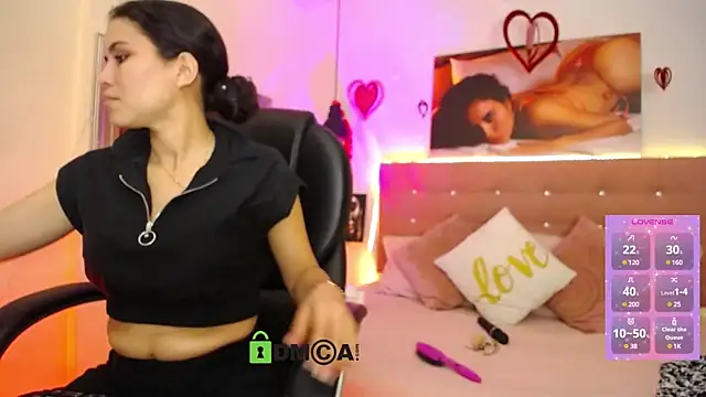 natasha  jackson online show from March 2025 01:02:01 PM