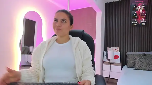 natasha  jackson online show from January 2026 02:33:02 PM