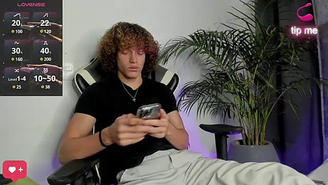 All3ssandr0 online show from January 2025 12:20:01 AM