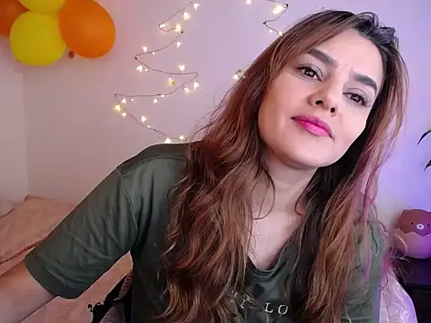 Lu perez online show from November 2025 05:47:02 PM