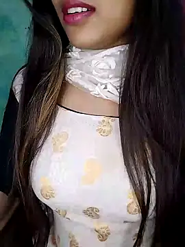 Sreya213 online show from January 2025 06:38:01 PM