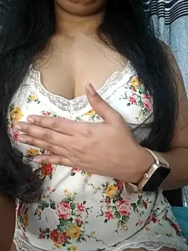 Snapshot of Rina777o chatting on May 2026 01:44:01 AM Rina777o online show from May 2026 01:44:01 AM