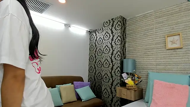 Snapshot of IssabellaLopez chatting on December 2024 11:24:01 PM IssabellaLopez online show from December 2024 11:24:01 PM