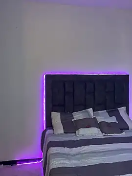 IssabellaLopez online show from October 2025 02:52:01 PM