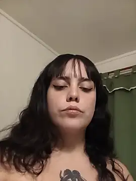 Snapshot of lucylovles chatting on August 2026 04:22:01 AM lucylovles online show from August 2026 04:22:01 AM
