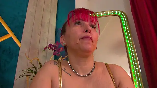 Snapshot of Foxxxy_MILF chatting on May 2026 03:44:02 AM Foxxxy MILF online show from May 2026 03:44:02 AM