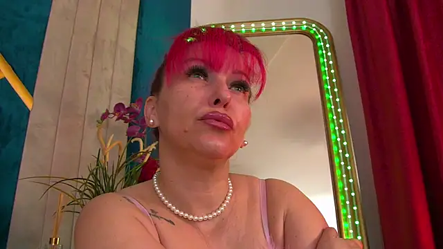 Snapshot of Foxxxy_MILF chatting on May 2026 03:45:02 AM Foxxxy MILF online show from May 2026 03:45:02 AM