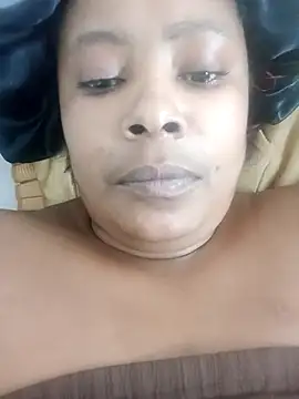 2Sweetysmile online show from March 2026 03:40:01 PM