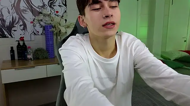 Snapshot of Bad_Boy9996 chatting on December 2024 09:53:02 PM Bad Boy9996 online show from December 2024 09:53:02 PM