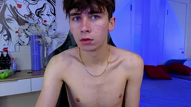 Snapshot of Bad_Boy9996 chatting on December 2024 11:13:02 PM Bad Boy9996 online show from December 2024 11:13:02 PM