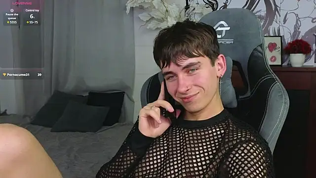Snapshot of Bad_Boy9996 chatting on March 2025 07:24:02 PM Bad Boy9996 online show from March 2025 07:24:02 PM