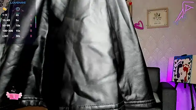 Alaia Love77 online show from February 2026 05:01:01 PM