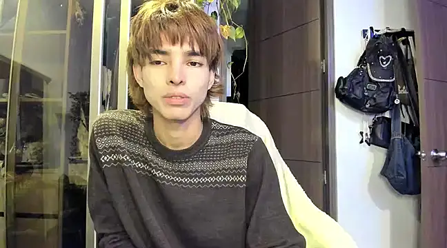 Snapshot of santy-kitty chatting on January 2025 01:27:01 AM santy-kitty online show from January 2025 01:27:01 AM