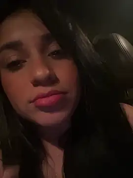 perlita05 online show from February 2026 01:50:01 AM