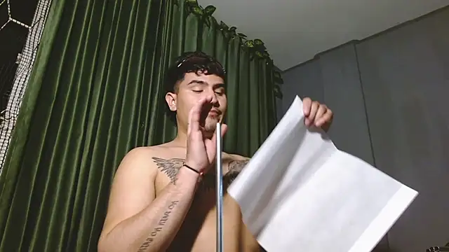 MatheoVelez online show from September 2025 01:27:01 AM