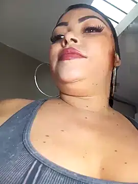 EmaBakker online show from October 2025 12:29:01 PM