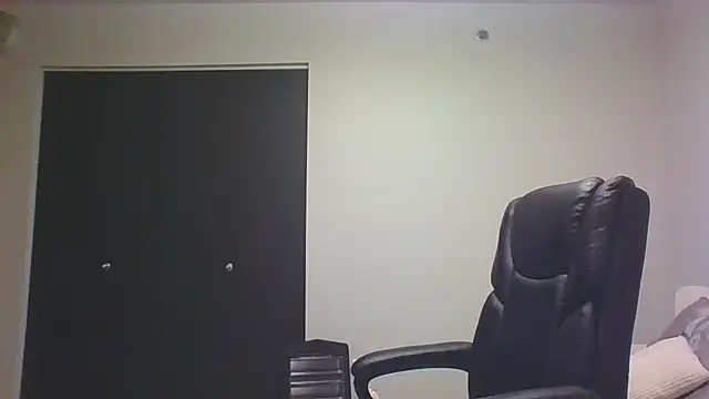 Stayinalive1992 online show from April 2026 03:48:02 AM