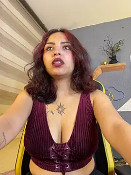 Snapshot of Liittleluaa_ chatting on February 2025 11:57:02 AM Liittleluaa online show from February 2025 11:57:02 AM