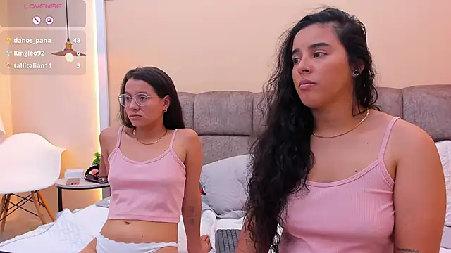 Dilan y Mia online show from December 2024 05:15:02 PM