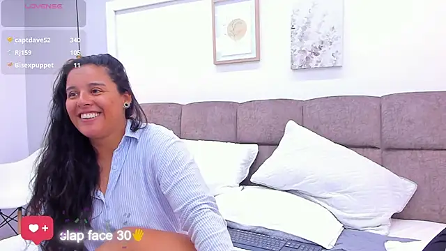 Dilan y Mia online show from March 2025 08:06:02 PM