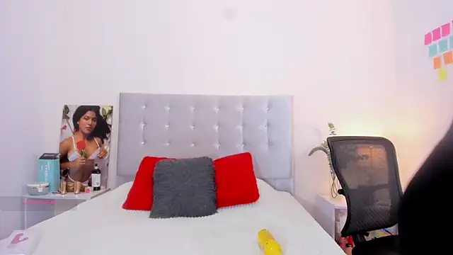 NiaBlanco online show from January 2026 06:24:02 PM