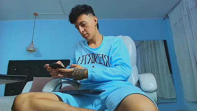 Lobo 17  online show from February 2025 07:23:02 AM