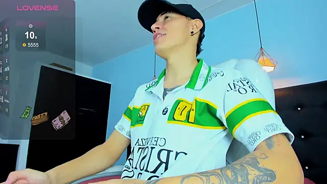 Lobo 17  online show from December 2025 03:49:02 AM