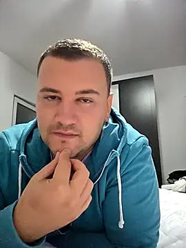 KarlosCarutox online show from September 2025 05:25:02 PM