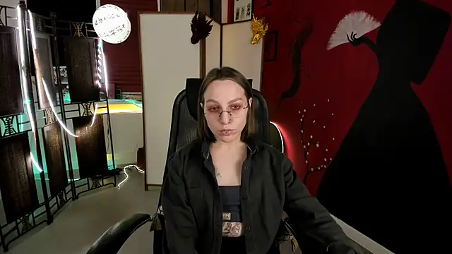 Snapshot of AphexQueen chatting on March 2025 01:03:01 PM AphexQueen online show from March 2025 01:03:01 PM