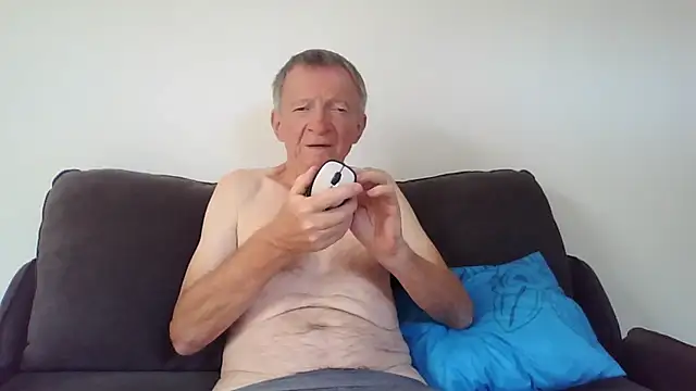 naturiste974 online show from January 2026 08:08:01 AM