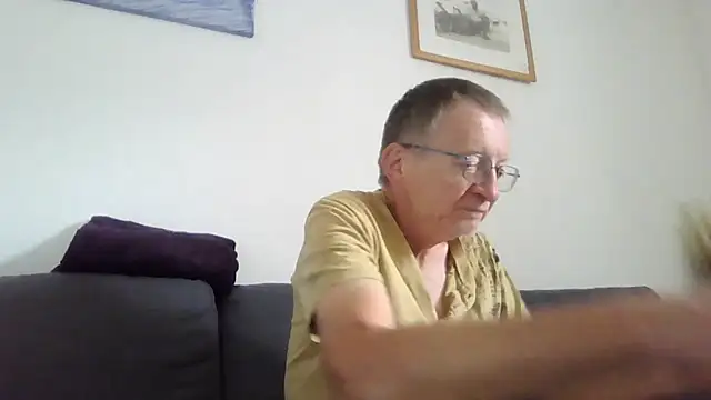 Snapshot of naturiste974 chatting on June 2026 02:55:01 PM naturiste974 online show from June 2026 02:55:01 PM