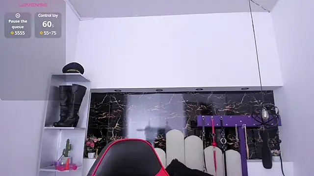 Kathia Armstrong online show from December 2024 07:14:01 PM