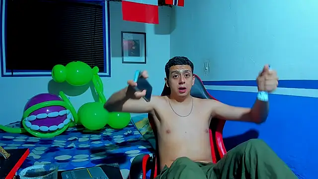 maxowens oficial online show from June 2026 10:12:02 PM