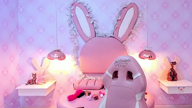 Saraa Skinny online show from December 2024 11:30:01 AM