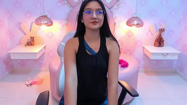 Saraa Skinny online show from February 2025 11:40:02 AM